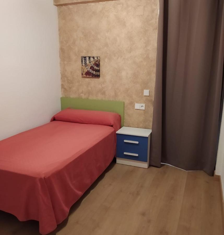 Hostal Rosa Villajoyosa Esterno foto