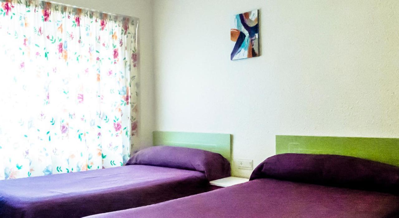 Hostal Rosa Villajoyosa Esterno foto